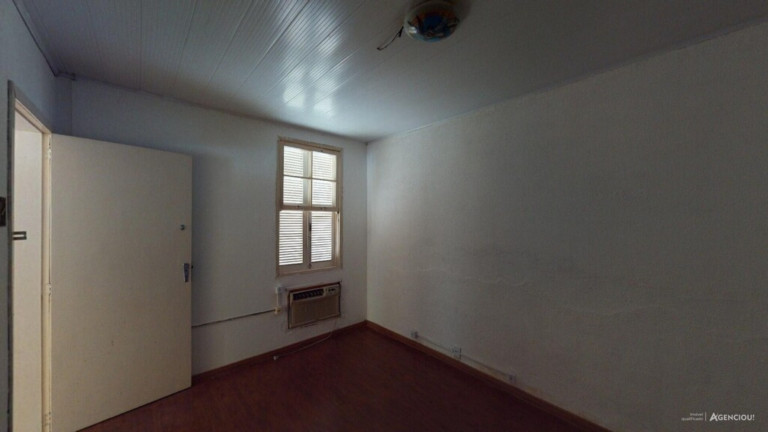 Imagem Imóvel com 2 Quartos à Venda, em Passo Da Areia - Porto Alegre Imagem Imóvel com 2 Quartos à Venda, em Passo Da Areia - Porto Alegre
