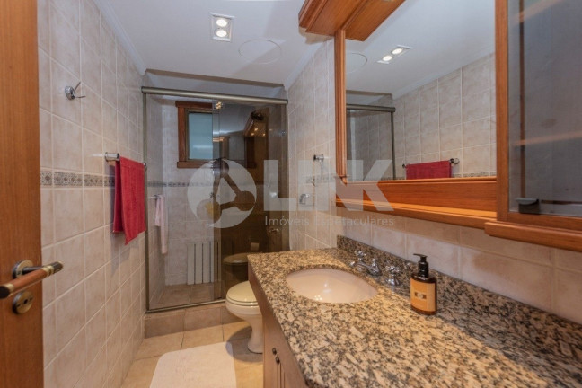 Imagem Apartamento com 3 Quartos à Venda, 196 m² em Auxiliadora - Porto Alegre