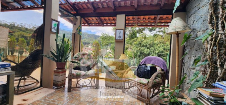 Imagem Casa com 10 Quartos à Venda, 550 m² em Braunes - Nova Friburgo