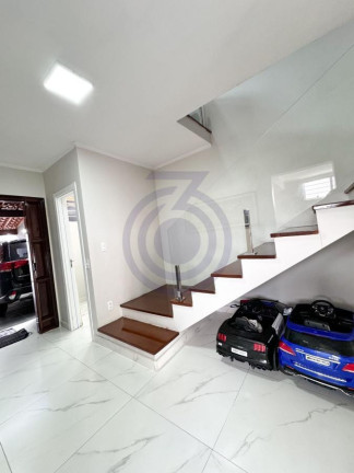 Imagem Casa com 3 Quartos à Venda, 173 m² em Vila Bastos - Santo André