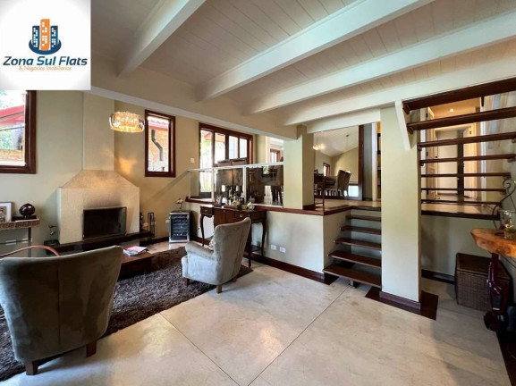 Imagem Casa com 5 Quartos à Venda, 440 m² em Algarve - Cotia Imagem Casa com 5 Quartos à Venda, 440 m² em Algarve - Cotia