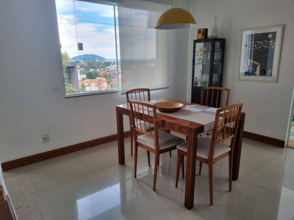 Imagem Casa com 3 Quartos à Venda, 216 m² em Camboinhas - Niterói