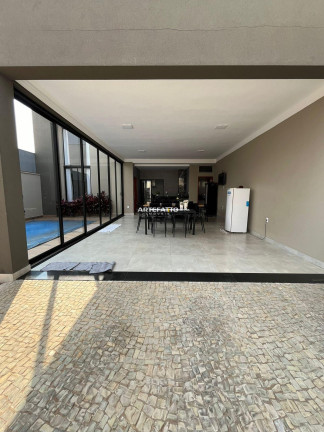 Imagem Casa com 3 Quartos à Venda, 192 m²