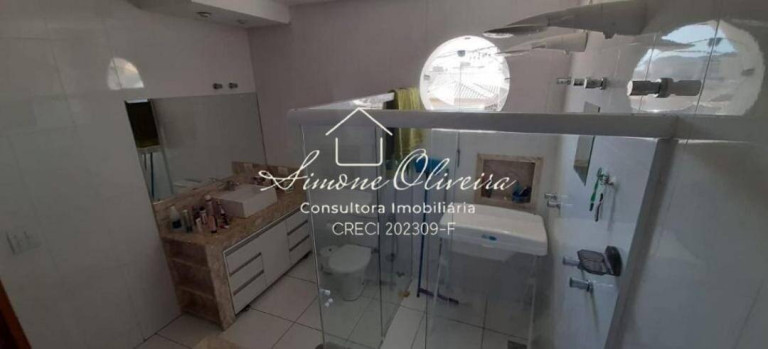 Imagem Sobrado com 3 Quartos à Venda, 330 m² em Piracangaguá - Taubaté