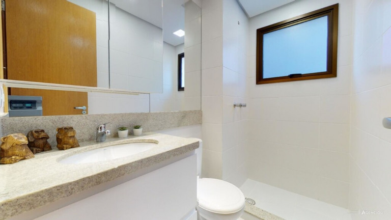 Imagem Imóvel com 3 Quartos à Venda, 76 m² em Camaquã - Porto Alegre Imagem Imóvel com 3 Quartos à Venda, 76 m² em Camaquã - Porto Alegre