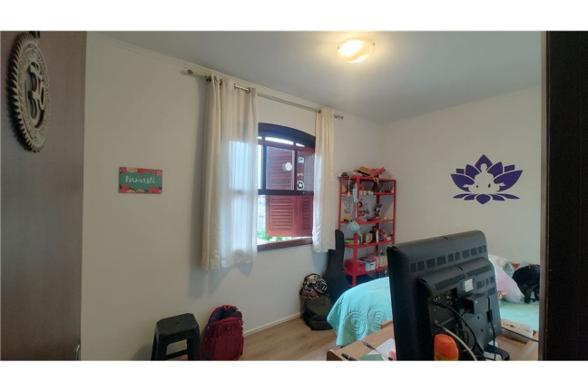 Imagem Casa com 3 Quartos à Venda, 207 m² em Vila Marari - São Paulo Imagem Casa com 3 Quartos à Venda, 207 m² em Vila Marari - São Paulo