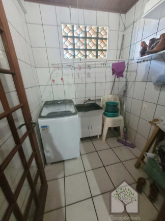 Imagem Casa com 3 Quartos à Venda, 238 m² em Agronômica - Florianópolis