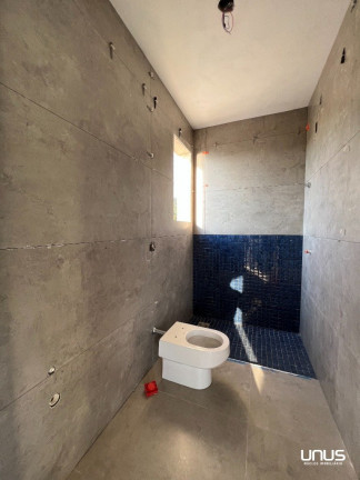 Imagem Casa de Condomínio com 3 Quartos à Venda, 735 m² em Cacupé - Florianópolis