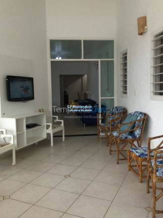 Imagem Casa com 4 Quartos para Temporada, em Praia Grande - Ubatuba Imagem Casa com 4 Quartos para Temporada, em Praia Grande - Ubatuba