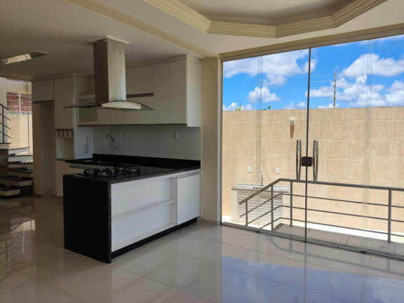 Imagem Casa com 3 Quartos à Venda, 190 m² em Parque Santa Clara - Itabuna