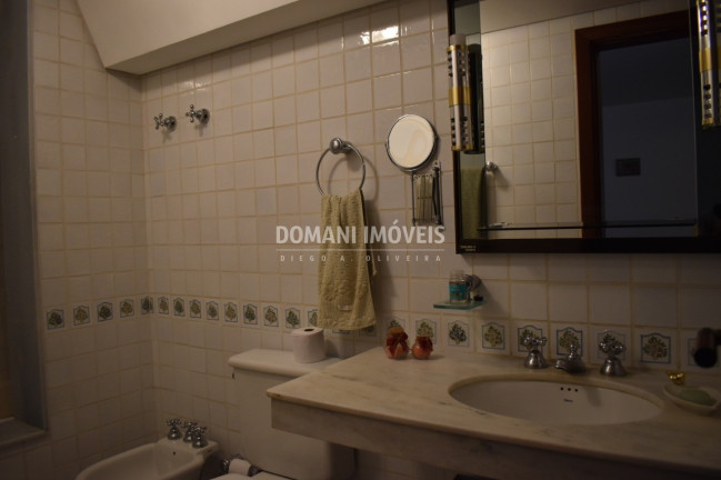 Imagem Imóvel com 3 Quartos para Alugar, 100 m² em Região Do Alto Do Capivari - Campos Do Jordão Imagem Imóvel com 3 Quartos para Alugar, 100 m² em Região Do Alto Do Capivari - Campos Do Jordão