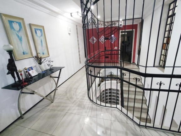 Imagem Casa com 9 Quartos à Venda, 960 m² em Centro - Fortaleza Imagem Casa com 9 Quartos à Venda, 960 m² em Centro - Fortaleza