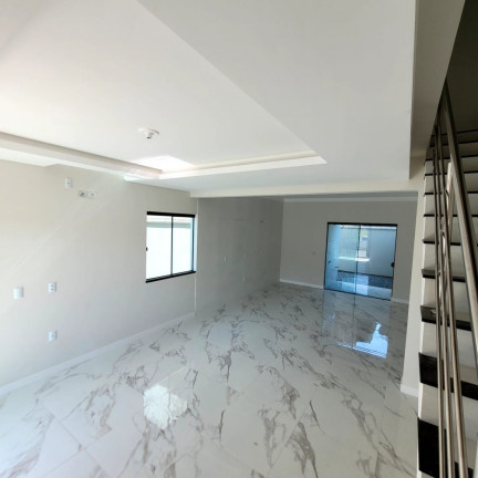 Imagem Sobrado com 3 Quartos à Venda, 107 m² em Rio Pequeno - Camboriú
