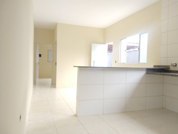 Imagem Casa com 2 Quartos à Venda, 60 m² em Itanhaém