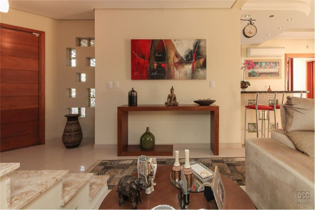 Imagem Casa com 3 Quartos à Venda, em Guarujá - Porto Alegre Imagem Casa com 3 Quartos à Venda, em Guarujá - Porto Alegre