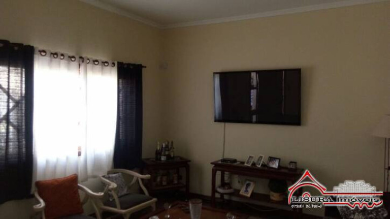 Imagem Casa com 4 Quartos à Venda, 338 m² em Jardim Santa Maria - Jacareí Imagem Casa com 4 Quartos à Venda, 338 m² em Jardim Santa Maria - Jacareí