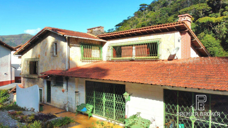 Imagem Casa com 7 Quartos à Venda, 457 m² em Cascata Dos Amores - Teresópolis Imagem Casa com 7 Quartos à Venda, 457 m² em Cascata Dos Amores - Teresópolis