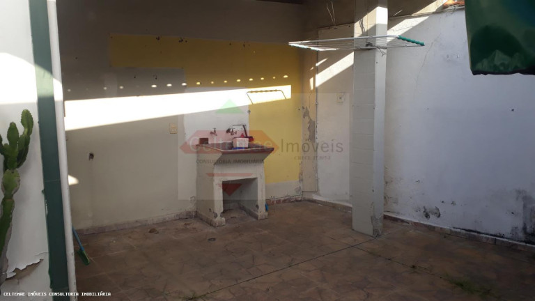 Imagem Casa com 5 Quartos à Venda, 200 m² em Jardim Humaita - Taubaté