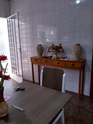 Imagem Casa com 3 Quartos à Venda, 300 m² em Jardim Roma - Pirassununga Imagem Casa com 3 Quartos à Venda, 300 m² em Jardim Roma - Pirassununga