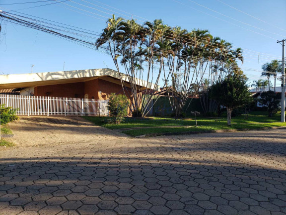 Casa com 3 Quartos à Venda, 1.128 m² em Cidade Jardim - Pirassununga
