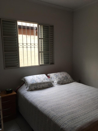 Imagem Casa com 2 Quartos à Venda,  em Vila São José - Taubaté