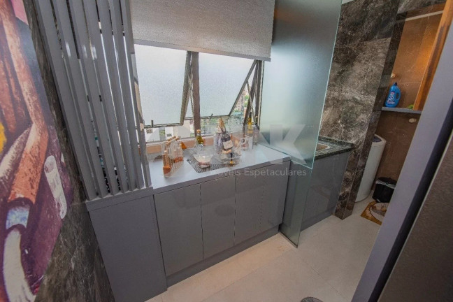 Imagem Imóvel com 3 Quartos à Venda, 209 m² em Chácara Das Pedras - Porto Alegre Imagem Imóvel com 3 Quartos à Venda, 209 m² em Chácara Das Pedras - Porto Alegre