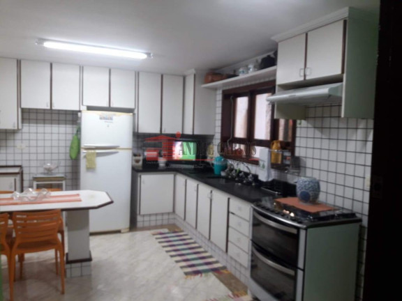 Imagem Sobrado com 3 Quartos à Venda, 330 m² em Jardim Semiramis - Cotia Imagem Sobrado com 3 Quartos à Venda, 330 m² em Jardim Semiramis - Cotia