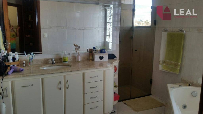 Imagem Casa com 3 Quartos à Venda, 240 m² em Colinas De Santa Bárbara - Pouso Alegre Imagem Casa com 3 Quartos à Venda, 240 m² em Colinas De Santa Bárbara - Pouso Alegre