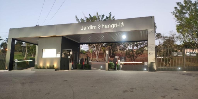 Imagem Imóvel com 3 Quartos à Venda, 218 m² em Jardim Shangri-lá - Atibaia