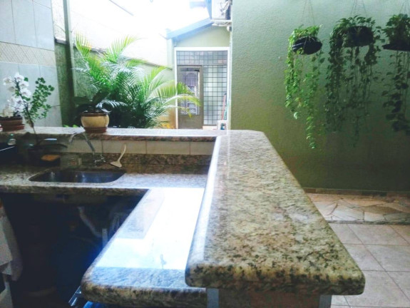 Imagem Casa com 4 Quartos à Venda, 250 m² em Ribeirão Preto Imagem Casa com 4 Quartos à Venda, 250 m² em Ribeirão Preto