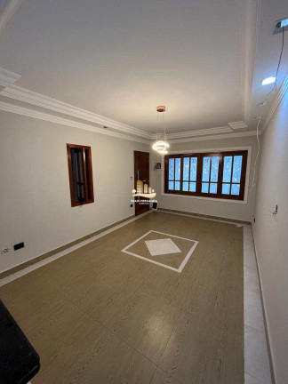Imagem Casa com 3 Quartos à Venda, 123 m² em Maracanã - Praia Grande Imagem Casa com 3 Quartos à Venda, 123 m² em Maracanã - Praia Grande