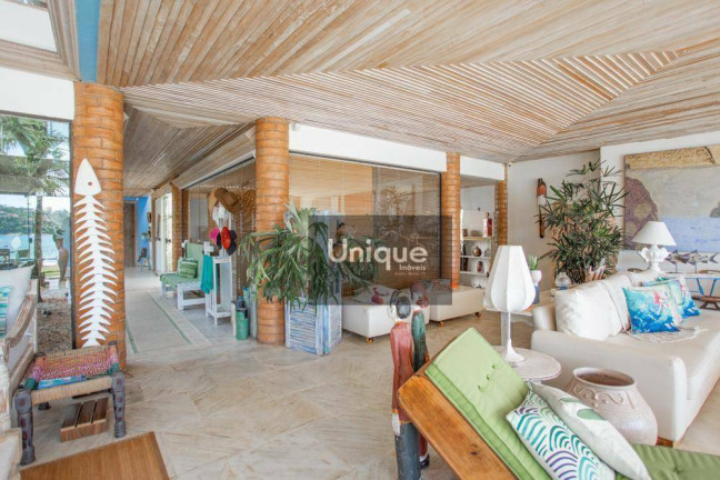 Imagem Casa com 6 Quartos à Venda, 800 m² em Ferradura - Armação Dos Búzios Imagem Casa com 6 Quartos à Venda, 800 m² em Ferradura - Armação Dos Búzios