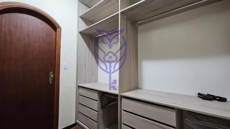 Imagem Casa com 3 Quartos à Venda, 383 m² em Centro - Serra Negra Imagem Casa com 3 Quartos à Venda, 383 m² em Centro - Serra Negra