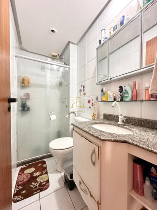 Imagem Imóvel com 3 Quartos à Venda, 65 m² em Jardim Camburi - Vitória