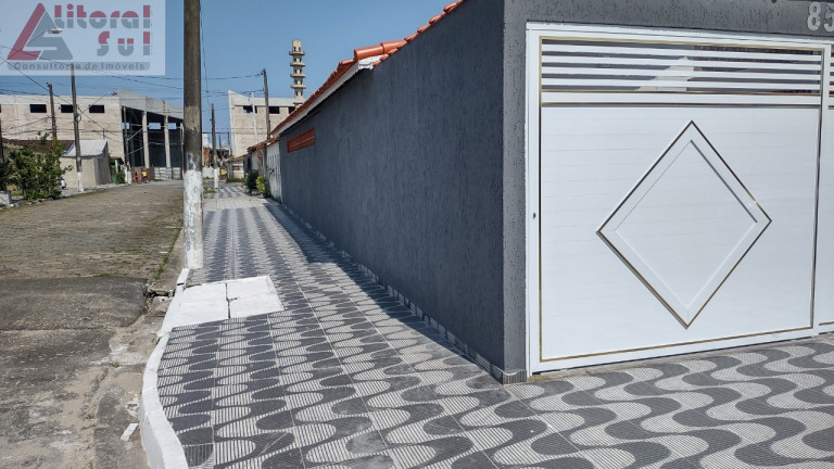 Imagem Casa com 2 Quartos à Venda, 48 m² em Maracanã - Praia Grande Imagem Casa com 2 Quartos à Venda, 48 m² em Maracanã - Praia Grande