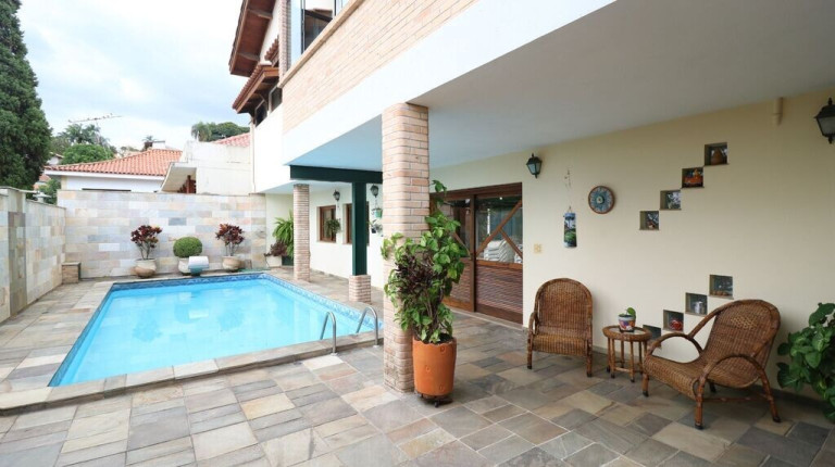 Casa com 4 Quartos à Venda, 457 m² em Vila Irmãos Arnoni - São Paulo