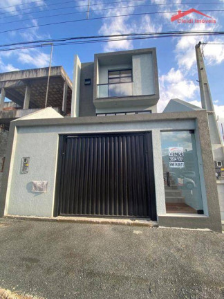 Imagem Sobrado com 3 Quartos à Venda, 203 m² em Saguaçu - Joinville