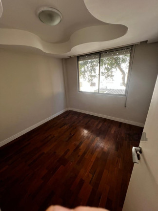 Imagem Apartamento com 3 Quartos à Venda, 120 m² em Petrópolis - Porto Alegre Imagem Apartamento com 3 Quartos à Venda, 120 m² em Petrópolis - Porto Alegre