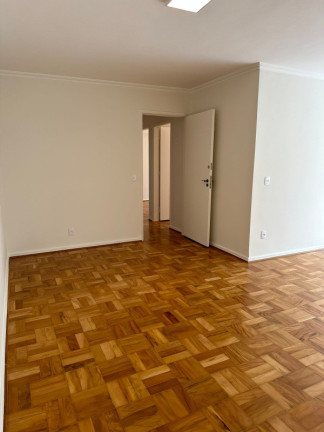 Imóvel com 3 Quartos para Alugar, 122 m² em Jardim Europa - São Paulo