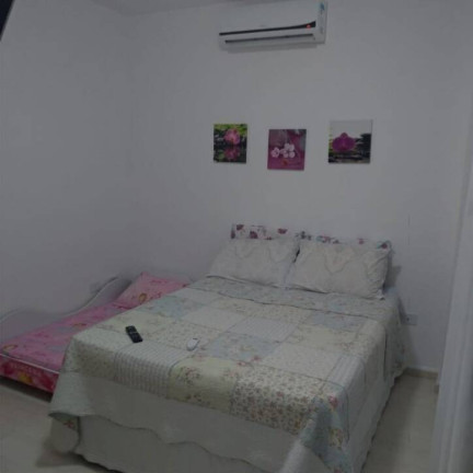 Imagem Sobrado com 3 Quartos à Venda, 100 m² em Vila Areao - Taubaté Imagem Sobrado com 3 Quartos à Venda, 100 m² em Vila Areao - Taubaté