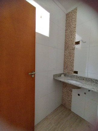 Imagem Casa de Condomínio com 2 Quartos à Venda, 73 m² em Mirim - Praia Grande