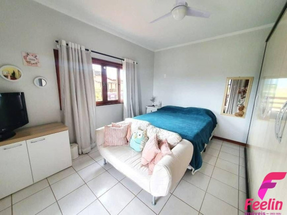 Imagem Casa com 5 Quartos à Venda, 340 m² em Carianos - Florianópolis