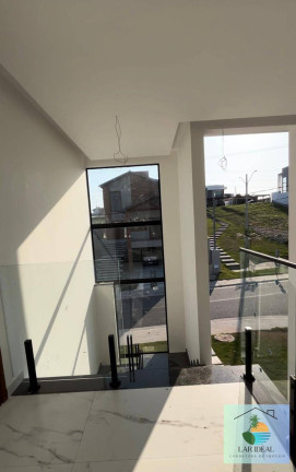 Imagem Casa com 4 Quartos à Venda, em Nova São Pedro - São Pedro Da Aldeia Imagem Casa com 4 Quartos à Venda, em Nova São Pedro - São Pedro Da Aldeia