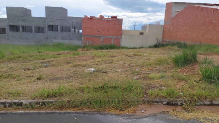 Imagem Terreno à Venda, 180 m² em Julio Ustrito - Salto Imagem Terreno à Venda, 180 m² em Julio Ustrito - Salto