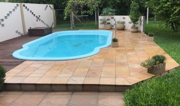Imagem Casa com 3 Quartos à Venda, 180 m² em Lomba Grande - Novo Hamburgo