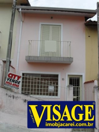 Casa com 2 Quartos à Venda,  em Jd. Maria Amelia I - Jacareí