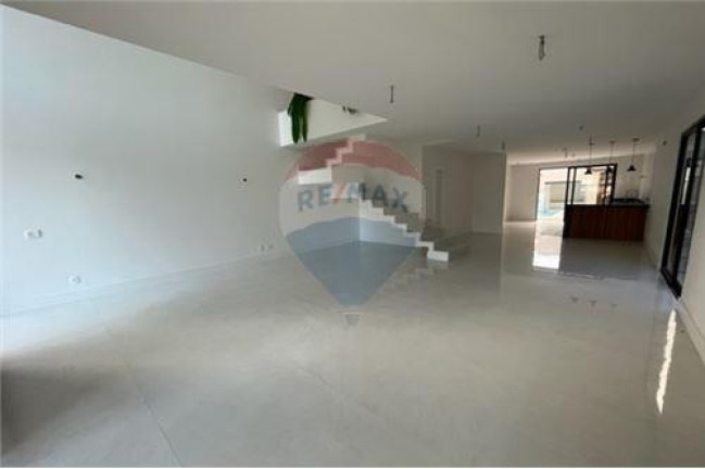 Imagem Casa de Condomínio com 5 Quartos à Venda, 350 m² em Barra Da Tijuca - Rio De Janeiro Imagem Casa de Condomínio com 5 Quartos à Venda, 350 m² em Barra Da Tijuca - Rio De Janeiro