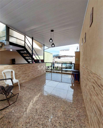 Imagem Casa com 5 Quartos à Venda, 274 m²