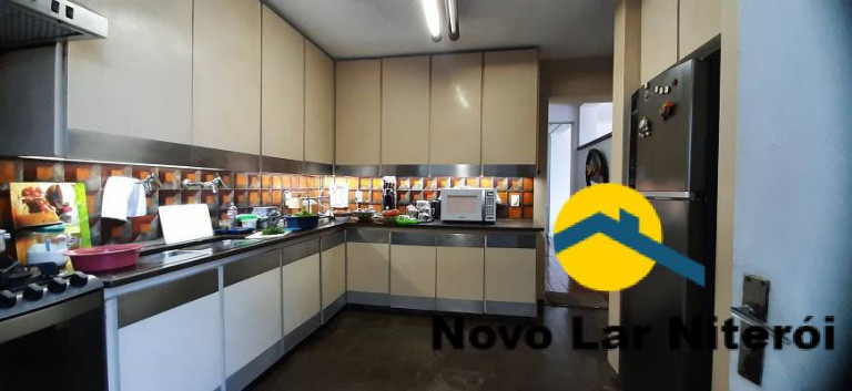 Imagem Casa com 4 Quartos à Venda, 221 m² em São Francisco - Niterói Imagem Casa com 4 Quartos à Venda, 221 m² em São Francisco - Niterói
