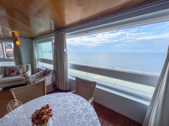 Imagem Apartamento com 4 Quartos à Venda, 215 m² em Barra Sul - Balneário Camboriú